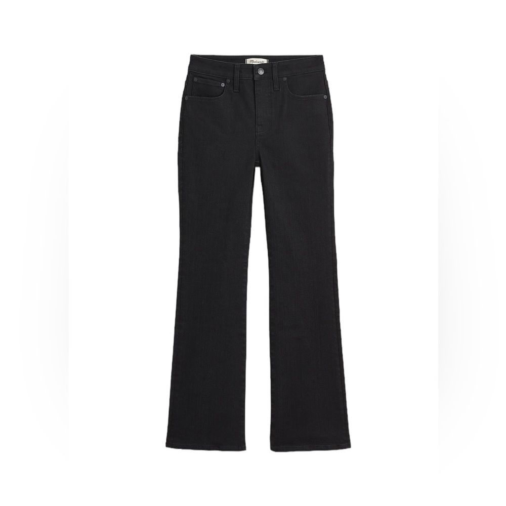 Madewell The Petite Curvy Kickout Crop Jean in Black Rinse Wash
